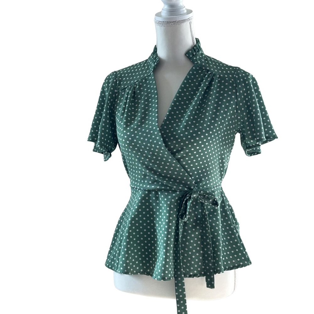 Monteau Los Angeles: Kelly Green Polka Dot Blouse, Women’s Small